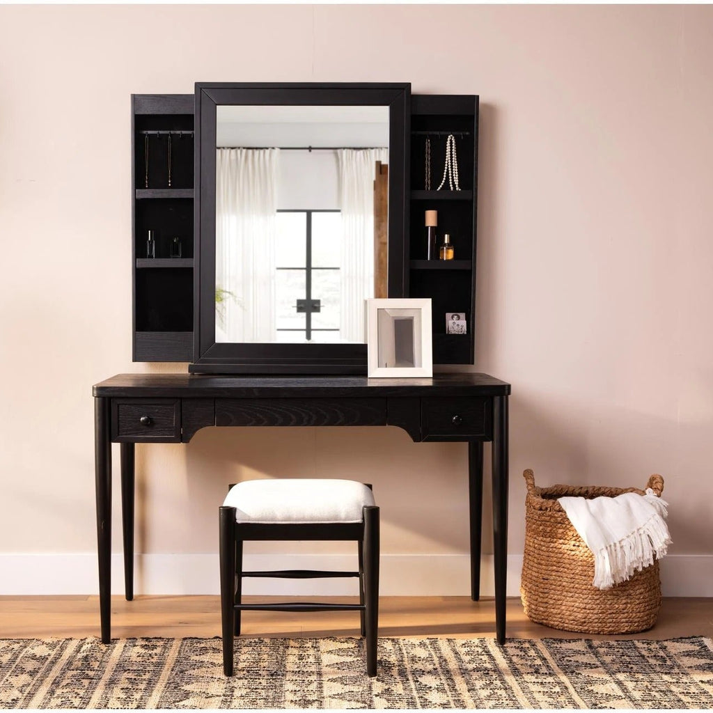 Minimalist Vanity Table With Mirror